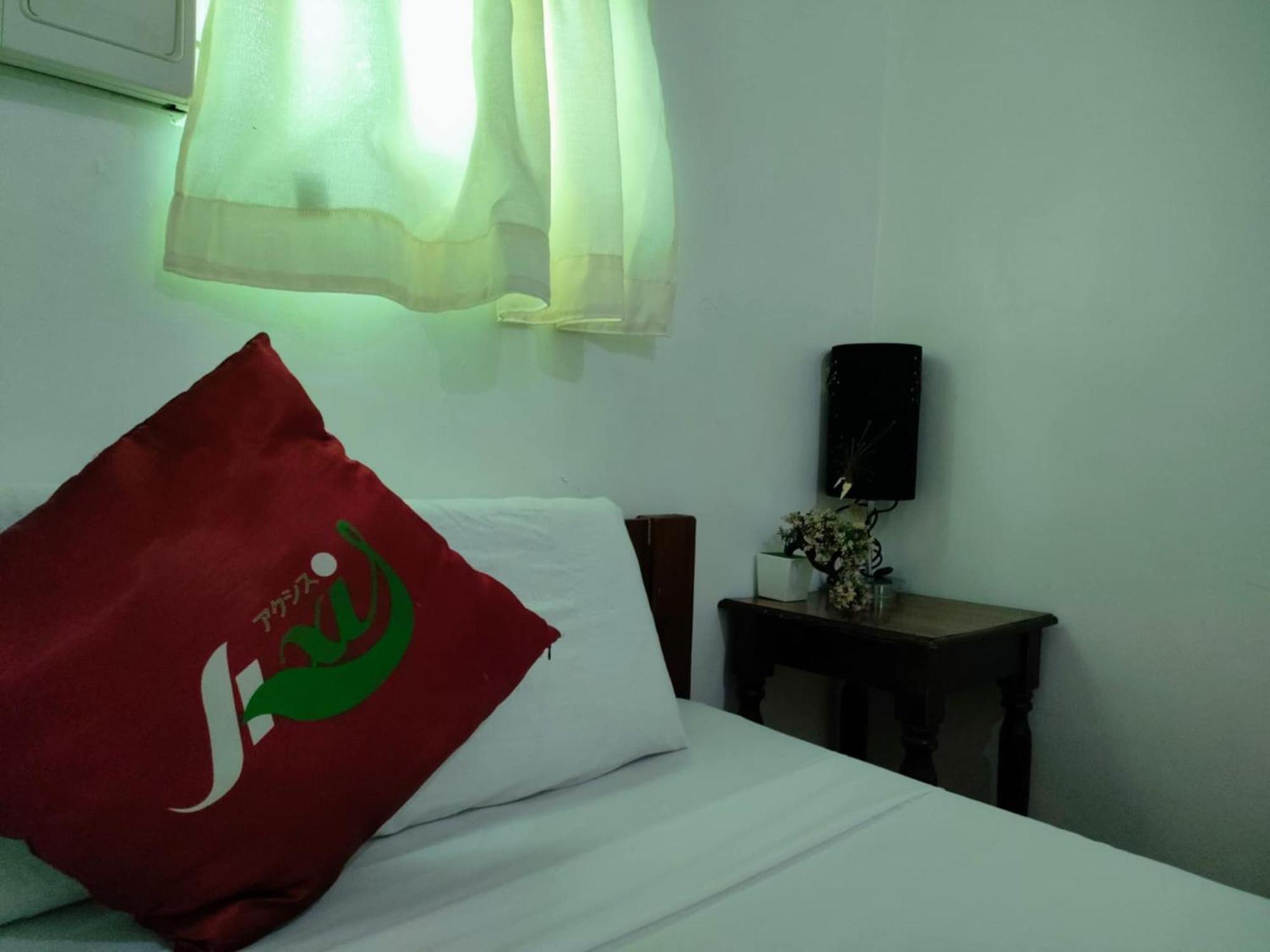 Axis Pension Hotel Lapu-Lapu City Exterior photo